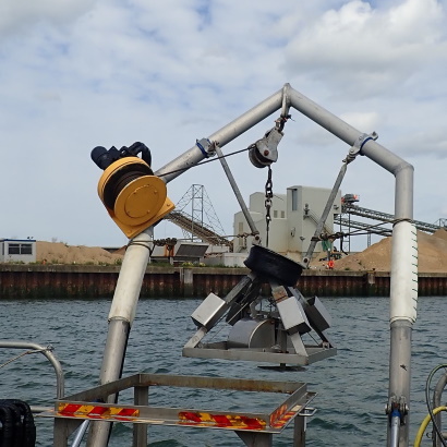 Marine survey equipment